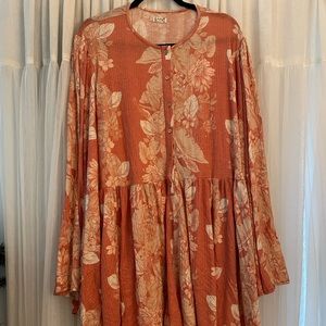Free People Peachy Pink Romper Large. Bat wings.